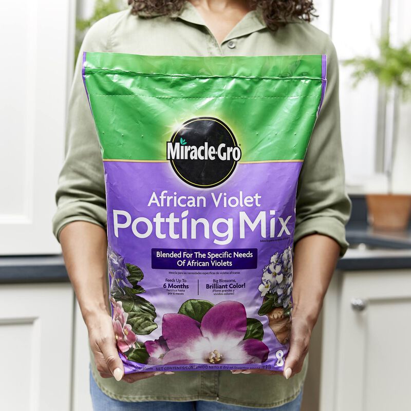 Miracle-Gro® African Violet Potting Mix image number null